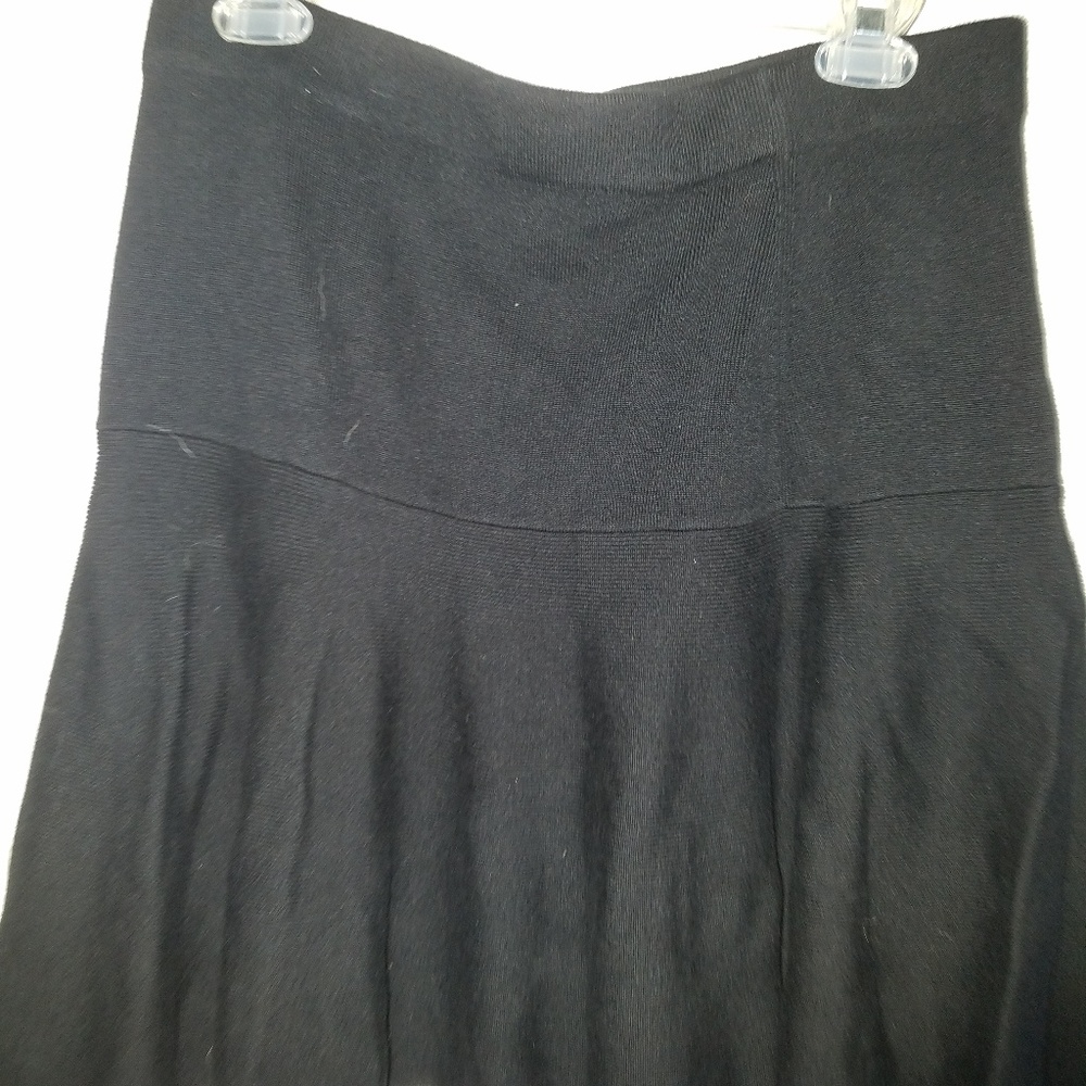 Skirt - Picture 3 of 4